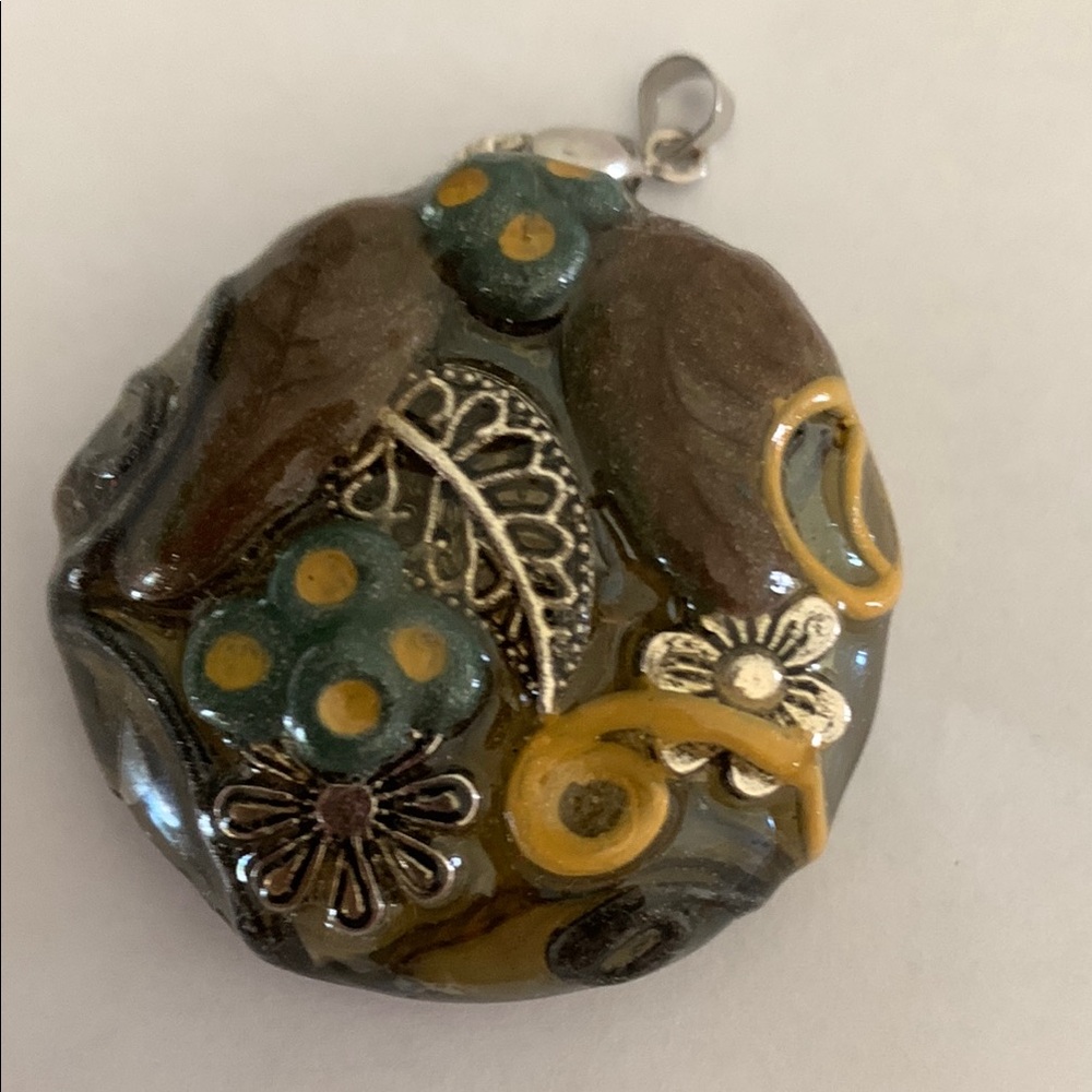 18KGP Artisan Floral Pendant Necklace
